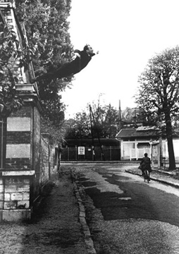 07_yves_klein_leap.jpg